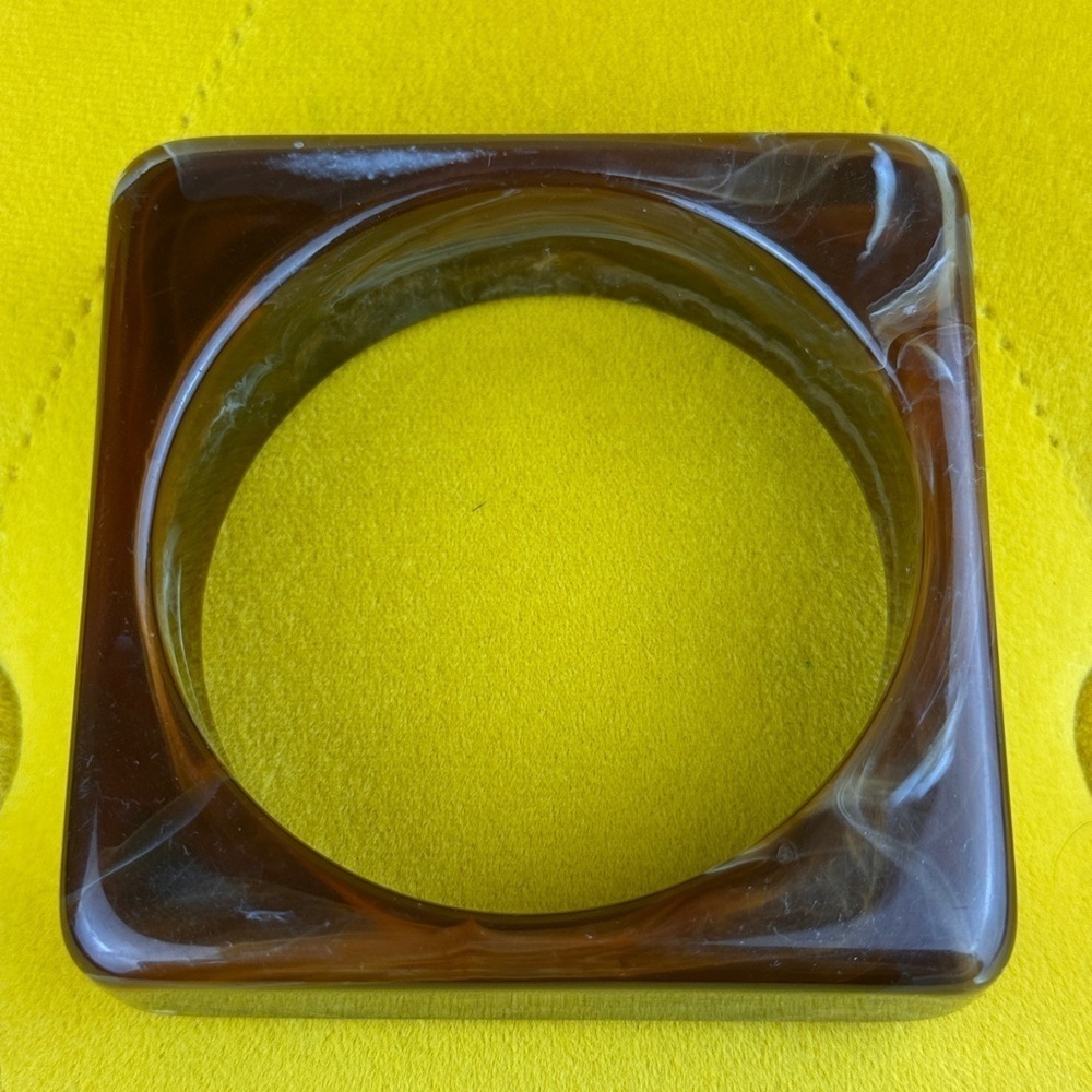 Vintage Retro 80s Green Clear Square Flat Thick Smooth Bangle.